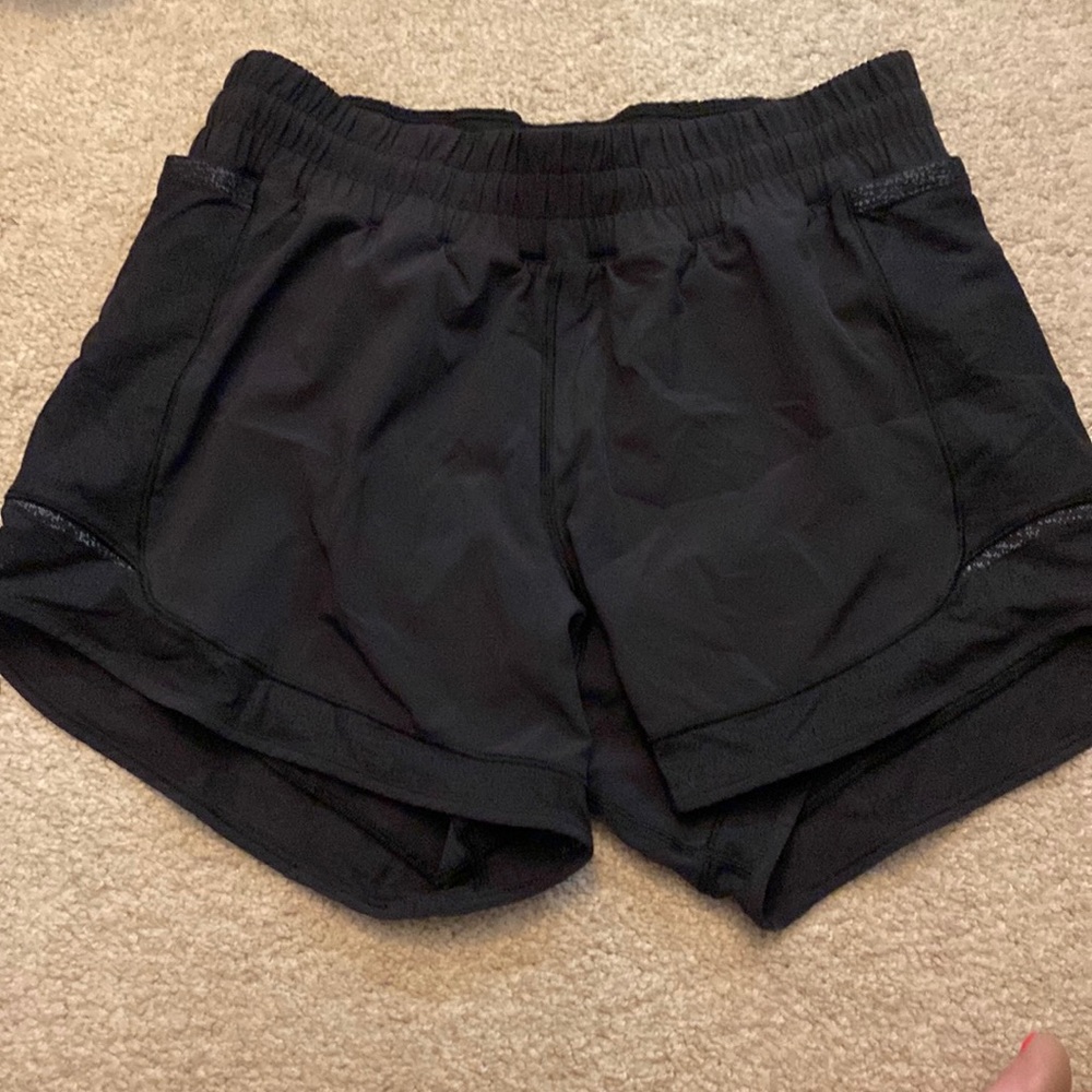 Limited edition lulu mesh panel hottie hots, in brand new condition